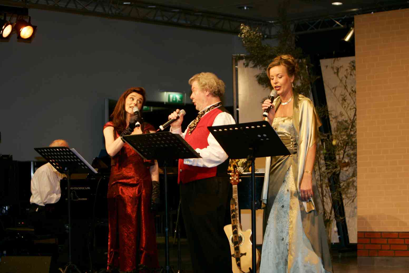 Margriet Laumen Sch1össels, Jan Alofs, Maja van 't Oever alias het Intermobiel trio